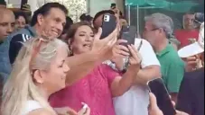 Gálvez fue recibida de esta manera en un restaurante en la CDMX