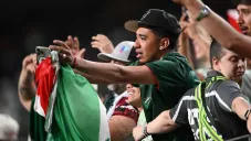 Endrick firma bandera de México; afición mexicana se le entrega pese a derrota