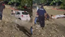 VIDEO: Salvan a dos hombres de morir ahogados por las inundaciones en Chiapas