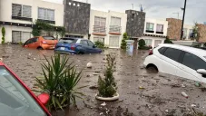 ¡Alerta Estado de México! Se desborda río en Chalco, dejando varias casas inundadas