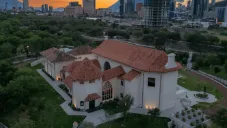 El espacio cultural está ubicado en San Pedro Garza en Monterrey.