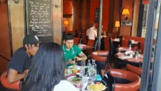 Mamá de Awiti tuvo que recurrir a un café