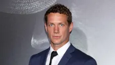 El hombre de 37 años iba saliendo de su trabajo en un bar del centro de Los Angeles.