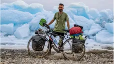 Desde hace mucho tiempo el cordobés ha estado en varios continentes pedaleando.