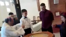 Niño que va a ser bautizado niega ser Cristiano y prefiere ser Messi