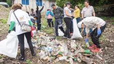 Gobernadora Delfina Gómez encabeza campaña para retirar mil 810 toneladas de basura en el Edomex