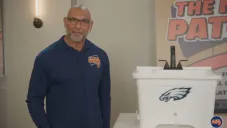 ¡Joyita! Batista aparece en divertido comercial del 'NFL Patch'