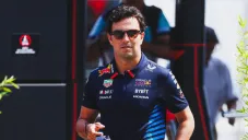 ¡No era su culpa! Ingenieros de Red Bull piden disculpas a ‘Checo’ Pérez