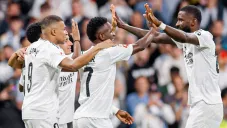 El Real Madrid celebra la victoria ante el Alavés