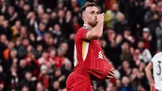 Edson Álvarez se va expulsado y Liverpool elimina al West Ham de la Carabao Cup