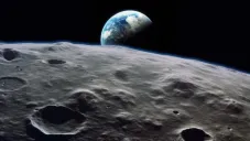 No es la primera vez que encuentran líquido en la luna