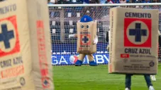 Cruz Azulito causa sensación en el Estadio Ciudad de los Deportes con festejo de Cristiano Ronaldo