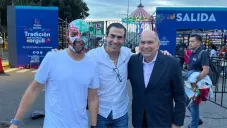 ¡Misterioso enmascarado! Checo Pérez asistió de 'incógnito' a función de lucha libre