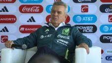 Aguirre durante su presentación con el Tri