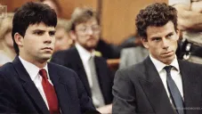 Lyle y Erik no están nada contentos porque dicen que no contaron la verdad.