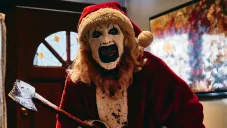 La cinta ha causado polémica por varias escenas que presenta.