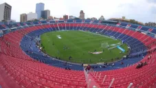 El estadio sigue suspendido