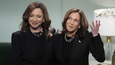 Kamala Harris tiene aparición sorpresa en el programa ‘Saturday Night Live’