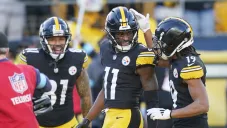 Wilson lanza para 2 touchdowns y los Steelers superan 27-14 a Browns