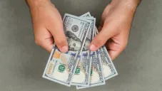 El peso sigue estando fuerte frente al dólar esta semana.