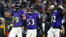 Ravens aplasta a Steelers y avanzan a Ronda Divisional en los Playoffs de la NFL