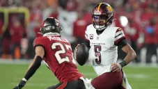 Washington, de la mano de Jayden Daniels, elimina a Tampa Bay y avanza a la ronda divisional