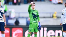 Madre de Pablo Lara celebra el debut de su hijo con Pumas