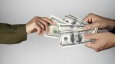 El peso sigue estando fuerte frente al dólar esta semana.