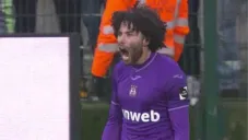 Chino festeja su primer gol en Bélgica