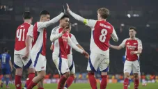 Arsenal se encamina a Octavos de Final