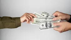 El peso sigue estando fuerte frente al dólar esta semana.