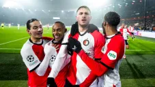 El nuevo apodo de Santiago Giménez en Feyenoord tras su doblete en Champions League