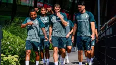 ¿Listo para llegar a Milán? Santiago Giménez 'se despide' de sus compañeros