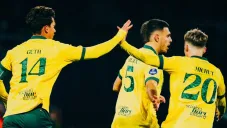 ¡Increíble! 12 jugadores en campo marcan gol en la Eredivisie