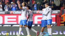 Giakoumakis paga por pase de gol