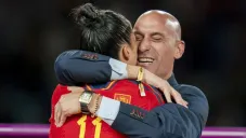 Rubiales con Hermoso en el festejo del Mundial 2023