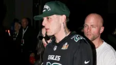 Peso Pluma ganó varios miles de dólares durante el SB LIX