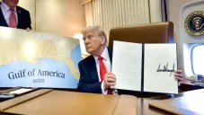 Donald Trump podría seguir vetando a todos los periodistas que no sigan sus lineamientos