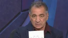 Mario Carrillo sufre ataque de risa