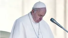 Al líder religioso le quitaron un pulmón cuando era joven.