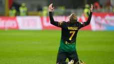 ¡Ya se estrenó en San Siro! Santiago Giménez anota en la victoria del Milan ante Hellas Verona