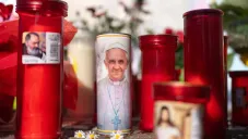 Papa Francisco muestra “una buena respuesta al tratamiento”, informa Vaticano