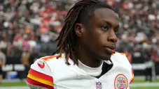 Xavier Worthy, receptor de los Chiefs, fue arrestado por un cargo de violencia familiar