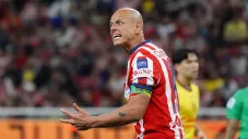 Chicharito explica su gol más 'churro' en Premier League; el tanto que marcó con la cara