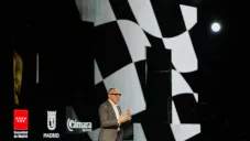 Stefano Domenicali acepta una extensión de contrato de cinco años