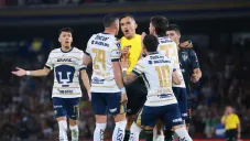 Rayados, con polémica arbitral incluida, vence a Pumas en el Olímpico Universitario