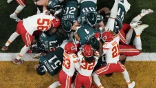 Green Bay Packers busca prohibir el ‘tush push’, famosa jugada de Philadelphia Eagles