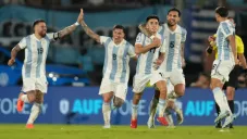 Argentina vence a Uruguay de visitante y se acerca a la clasificación al Mundial 2026