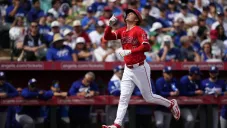 Rockies firman por 1.25 millones de dólares y un año con jardinero Mickey Moniak