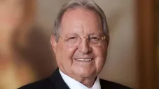 Murió el empresario mexicano Olegario Vázquez Raña, a los 89 años de edad